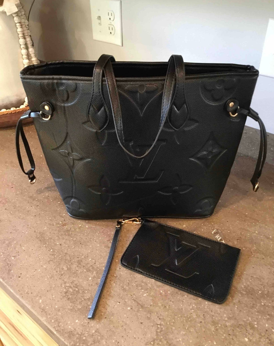 Authentic LV Neverfull mm bag, Women's Fashion, Bags & Wallets